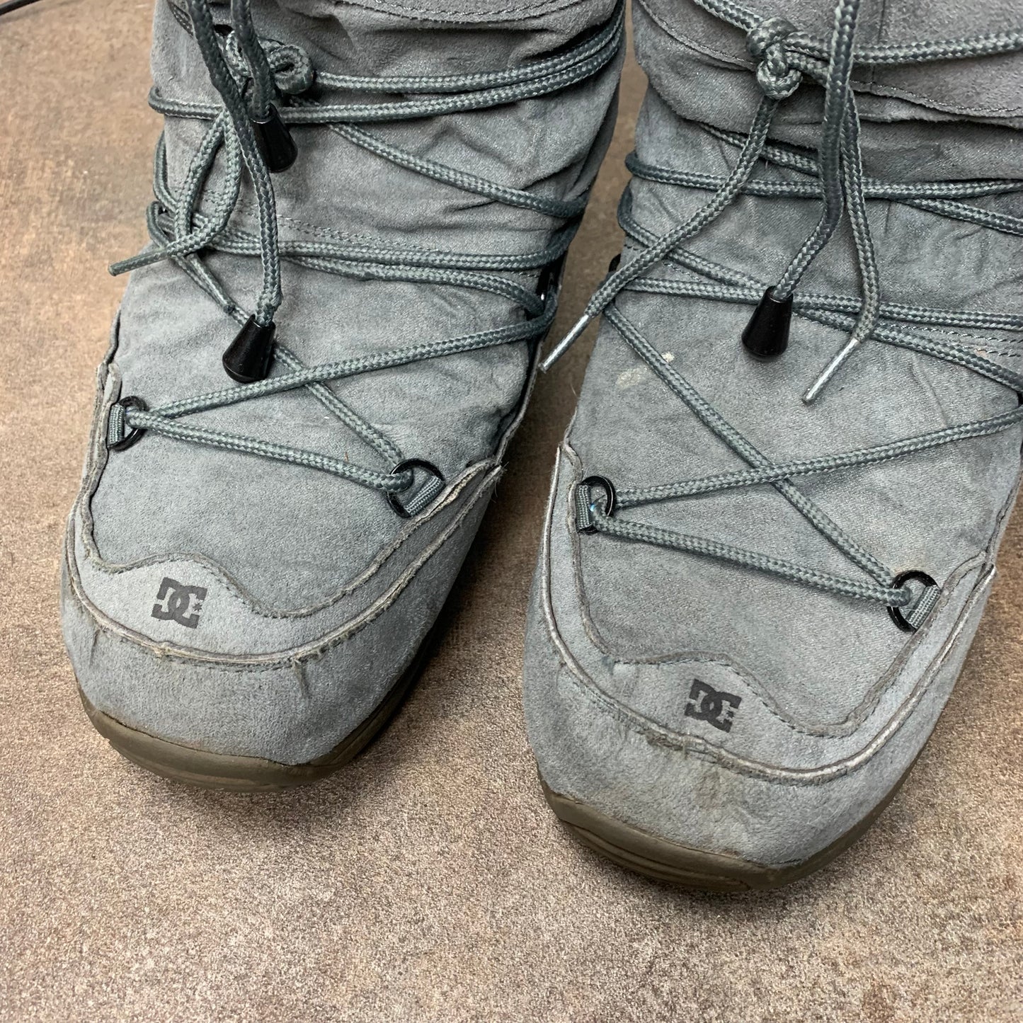 DC Shoes 00s grey suede Chalet snow boots (8)