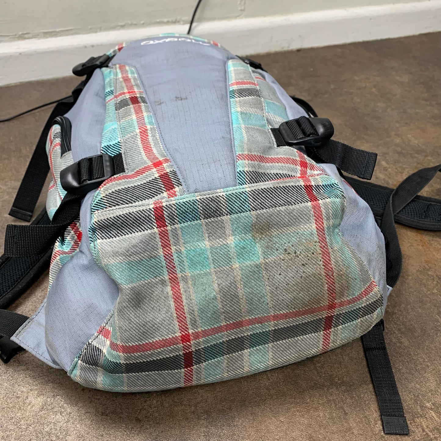 Oxbow 00s utilised plaid backpack