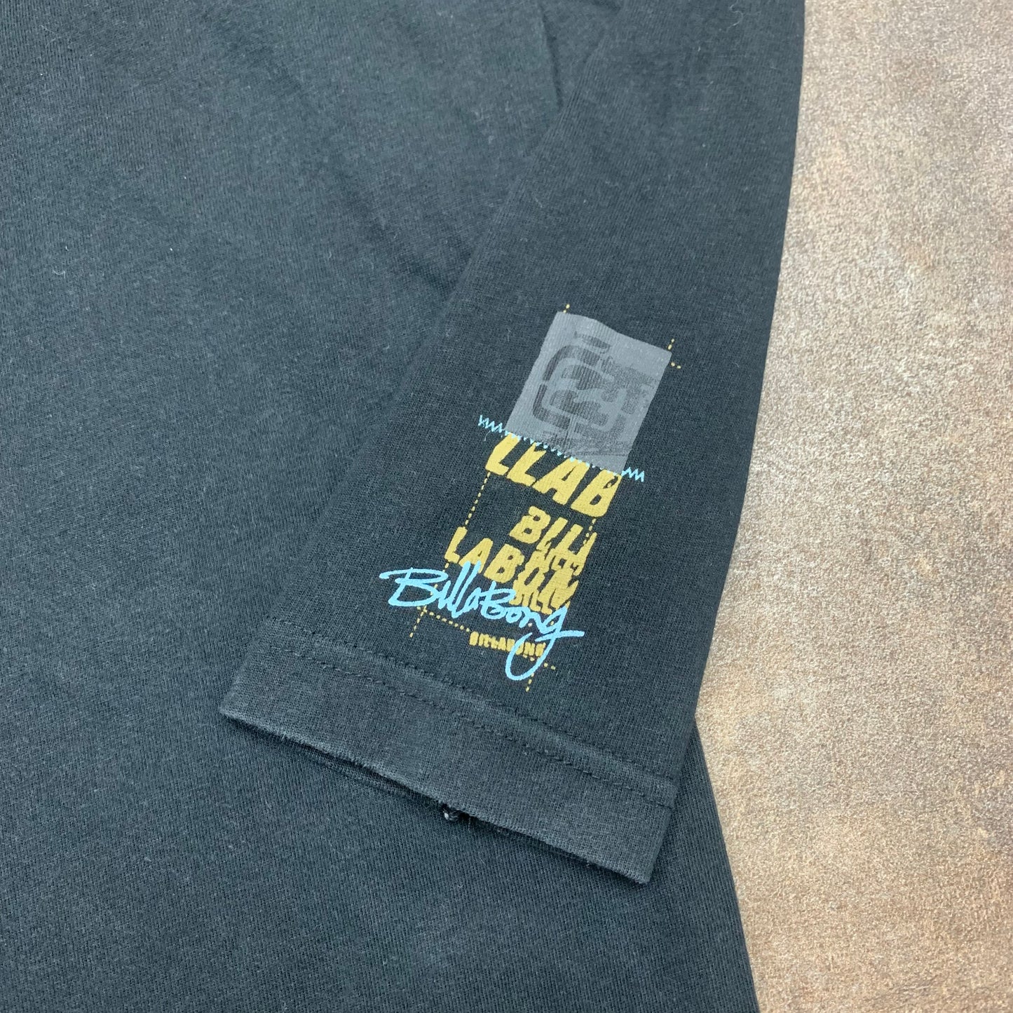 Billabong 00s long sleeve graphic tee (M)