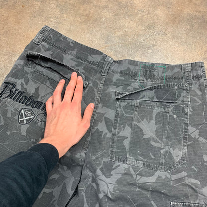 Billabong 00s grey baggy cargo shorts