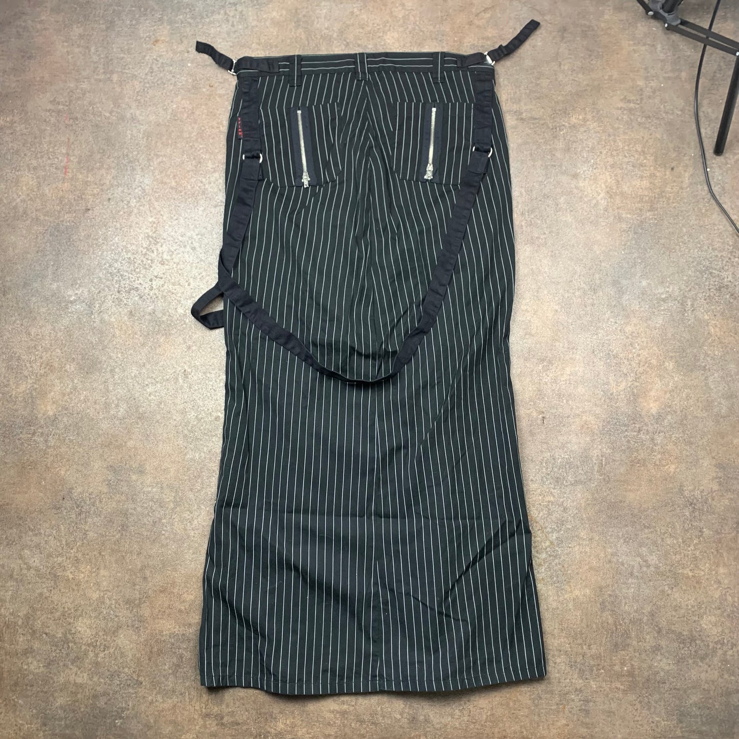 Tripp NYC 90s black pinstripe maxi skirt (M)