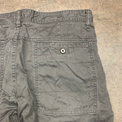 Closed 00s grey panelled combat trousers