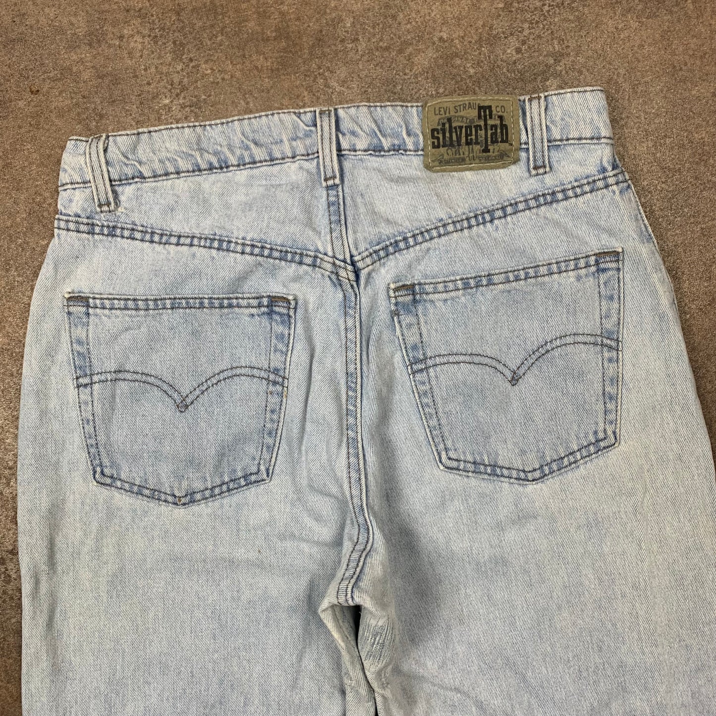 Levi's Silvertab 00s pale baggy jeans (33")