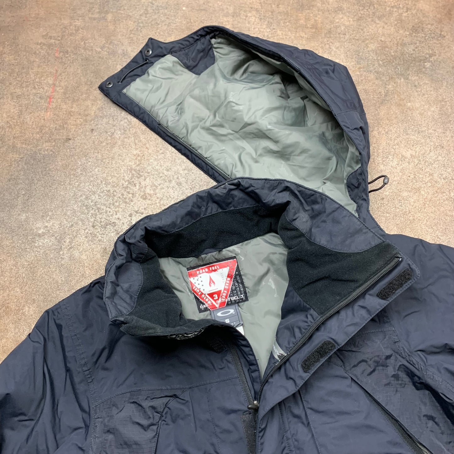 Oakley Software 00s utilised ski jacket (S)
