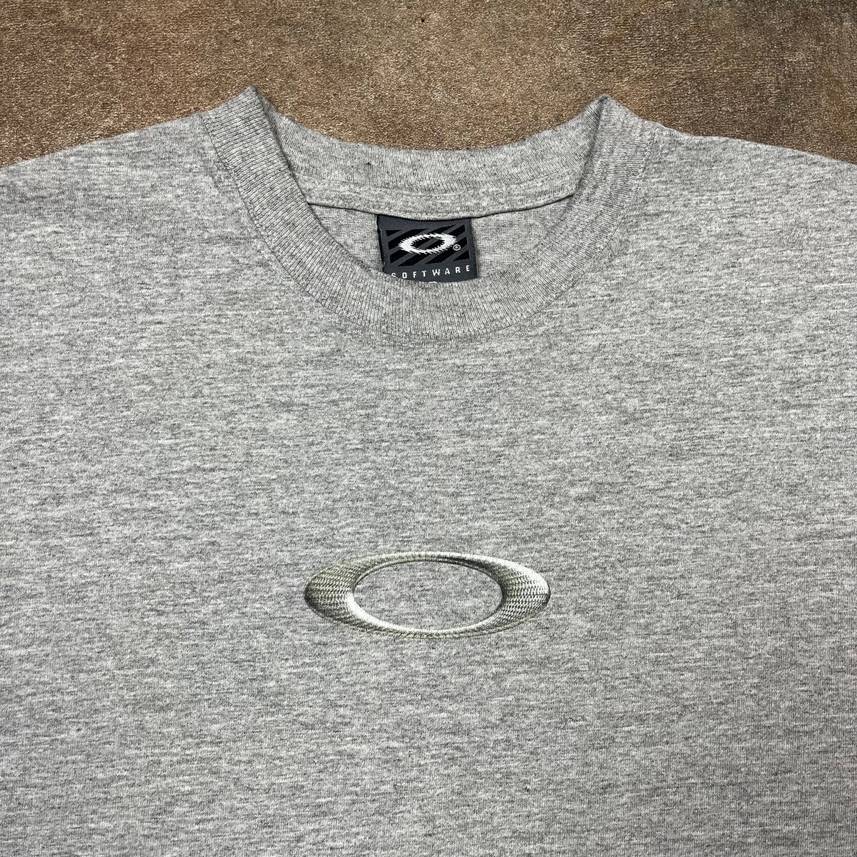 Oakley Software 90s graphic tee (S)