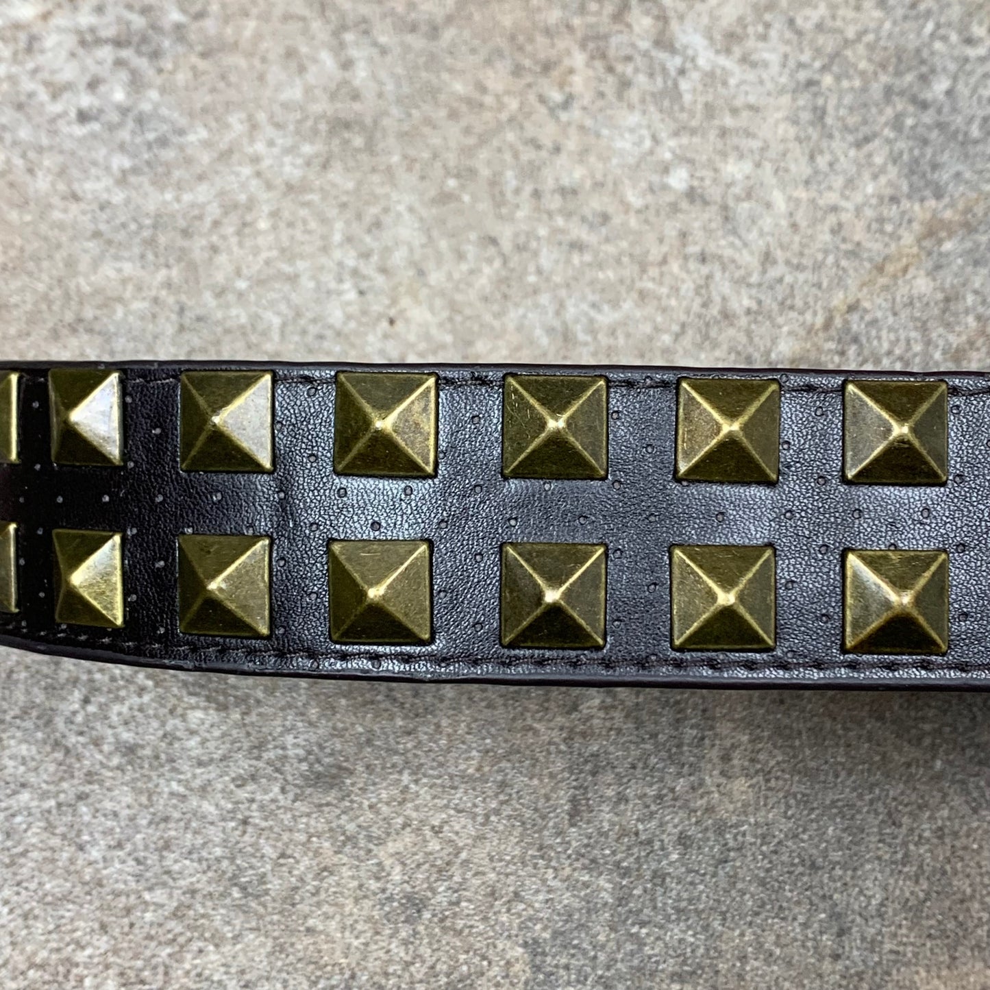 Quiksilver 00s grunge studded belt