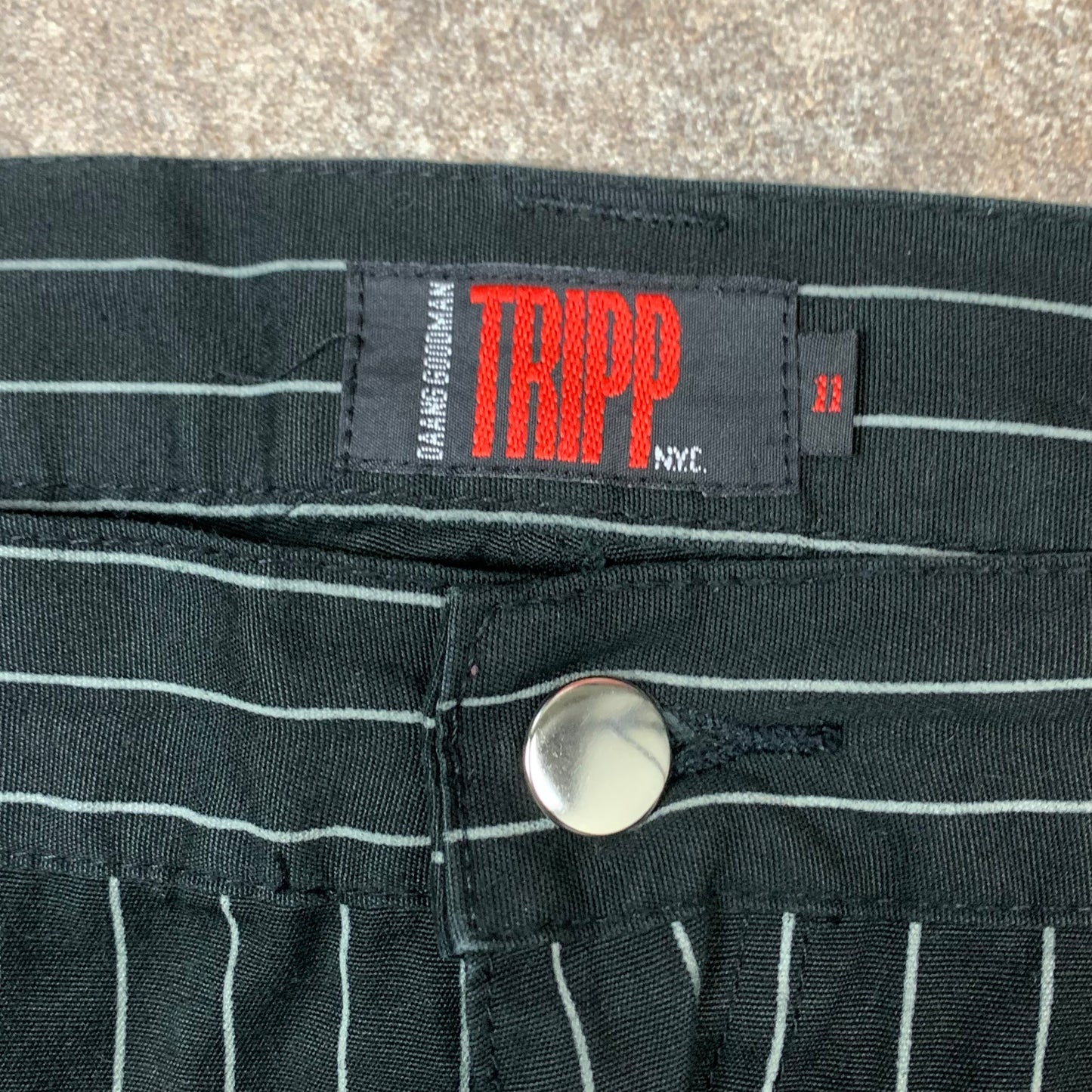 Tripp NYC 90s black pinstripe maxi skirt (M)