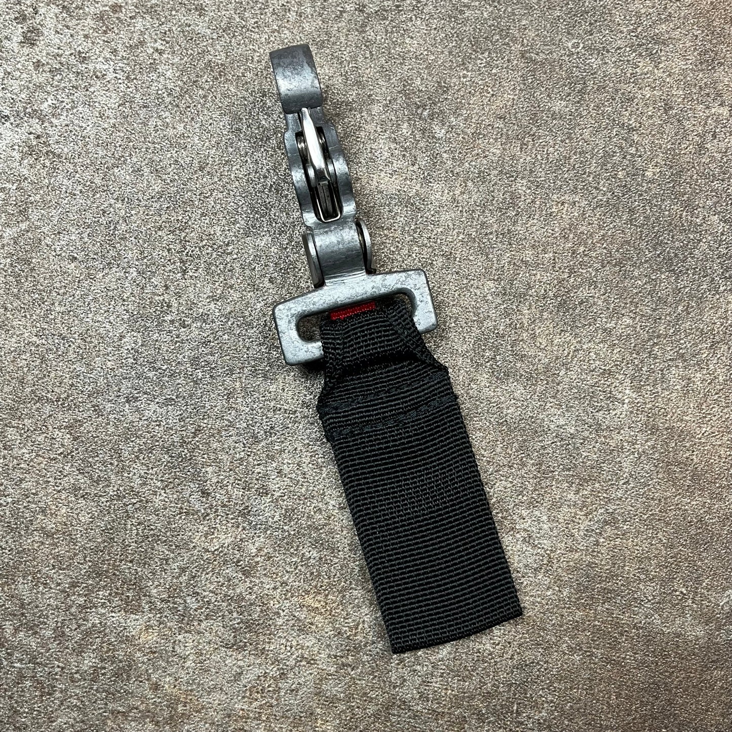 Oakley 00s Standard Issue clip