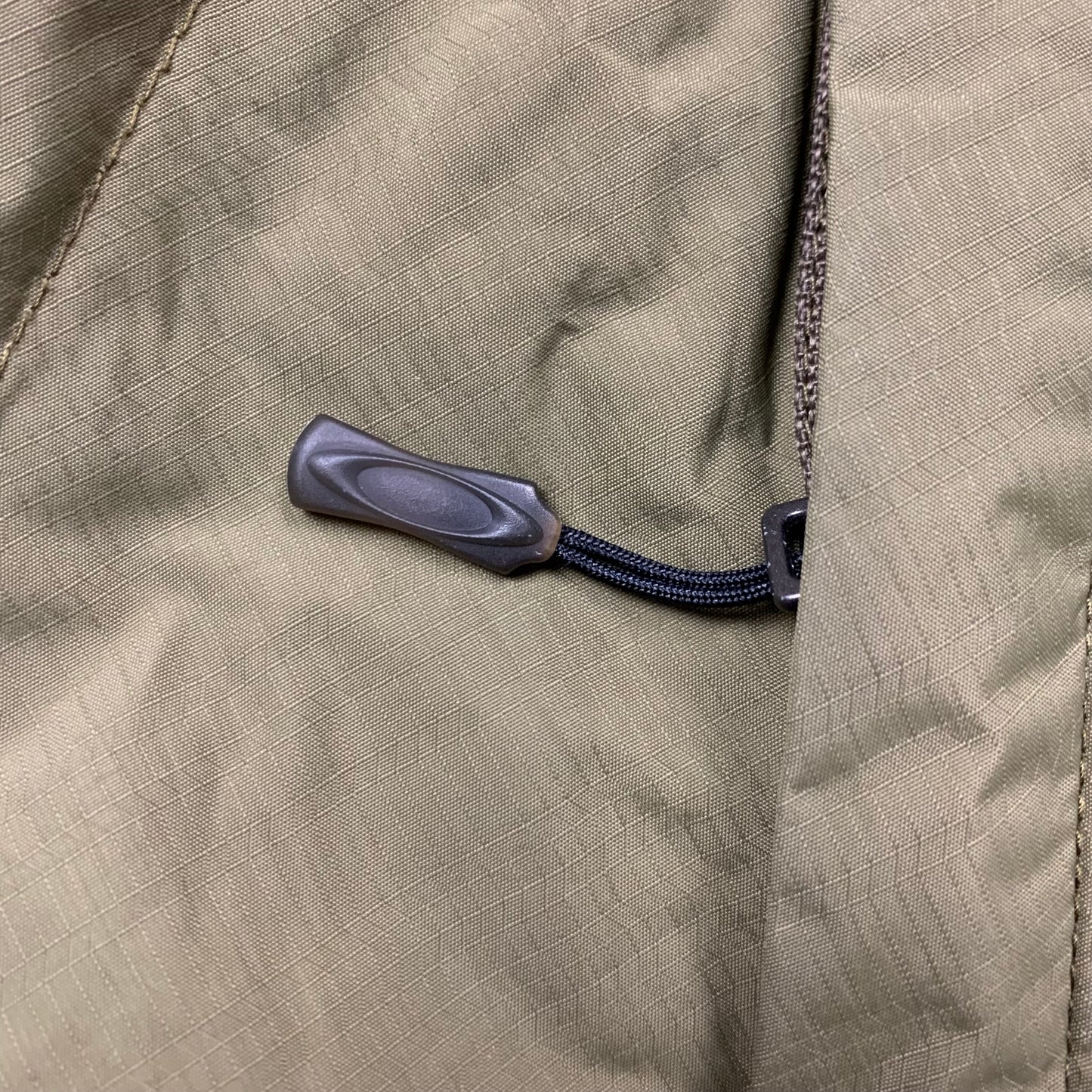 Oakley 00s green utilised puffer jacket (L)