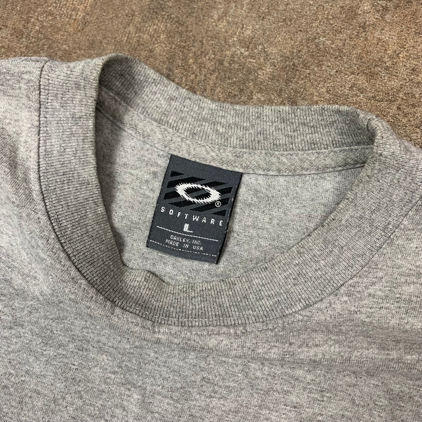 Oakley Software 90s flame graphic tee (L)