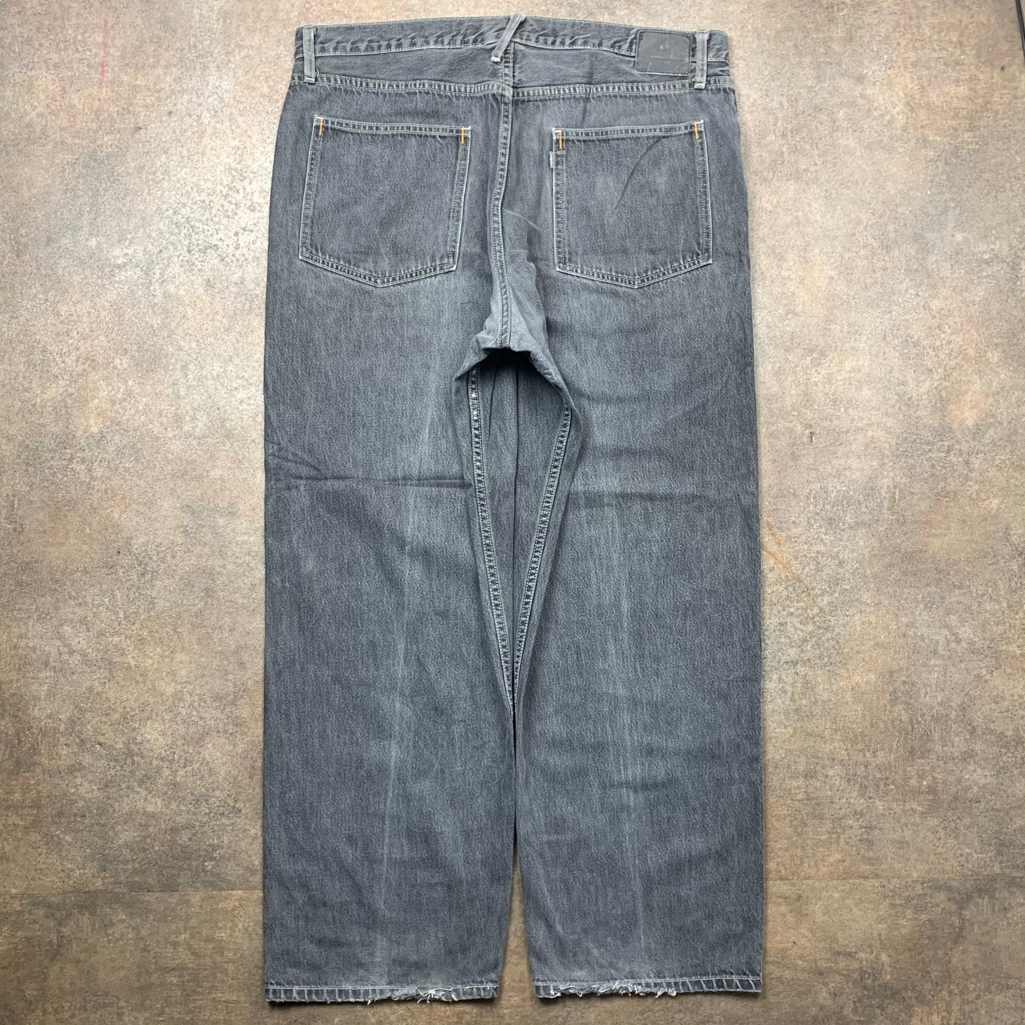 Levi's Silvertab 00s baggy faded jeans (40")