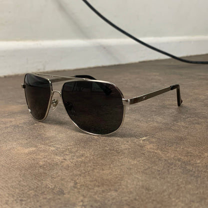 Levi’s aviator sunglasses