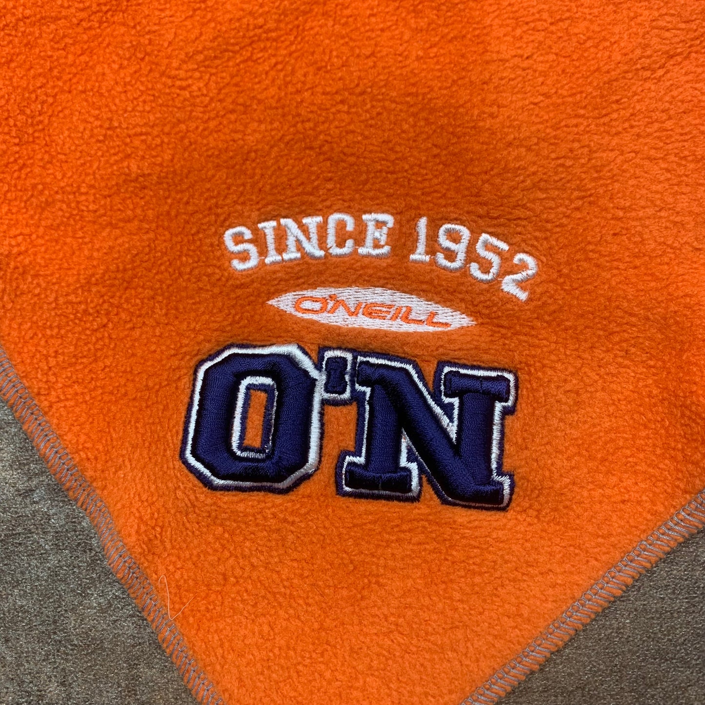 O'Neill 90s snood and scarf