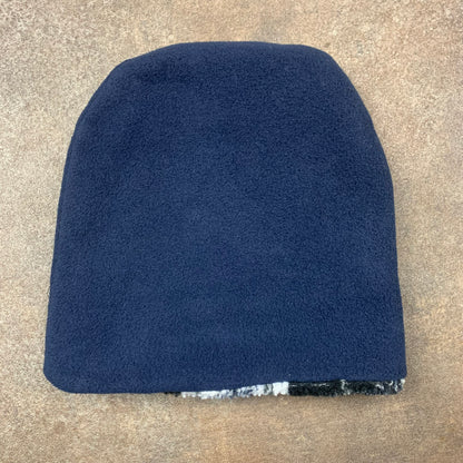 O’Neill 00s reversible plaid navy beanie
