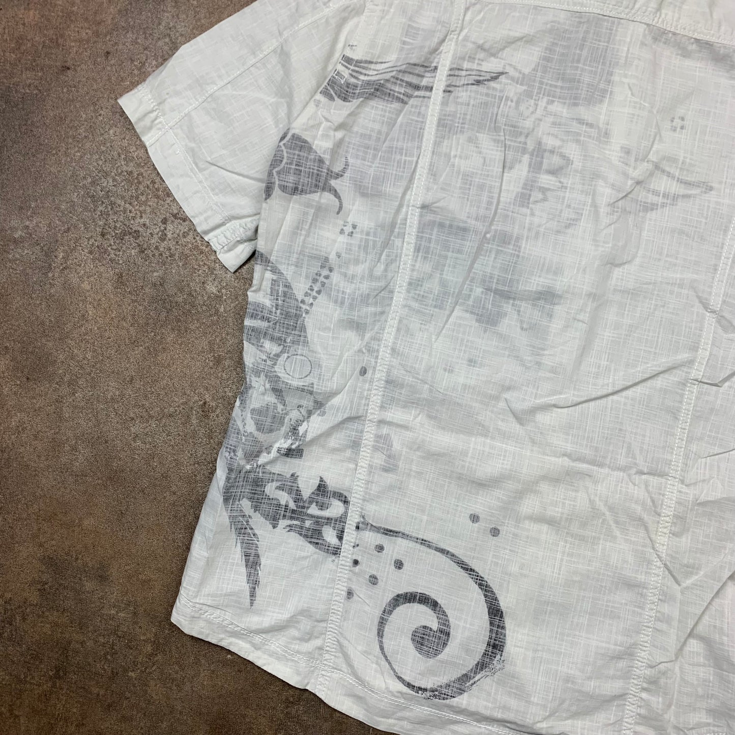 O'Neill 00s grunge graphic shirt (L)
