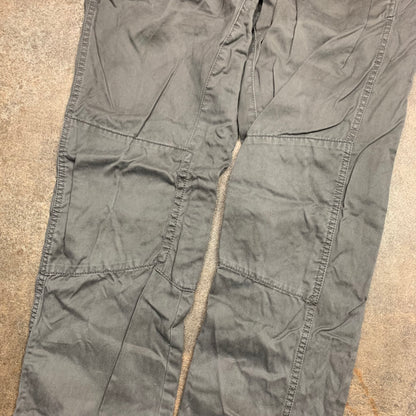 Closed 00s grey panelled combat trousers