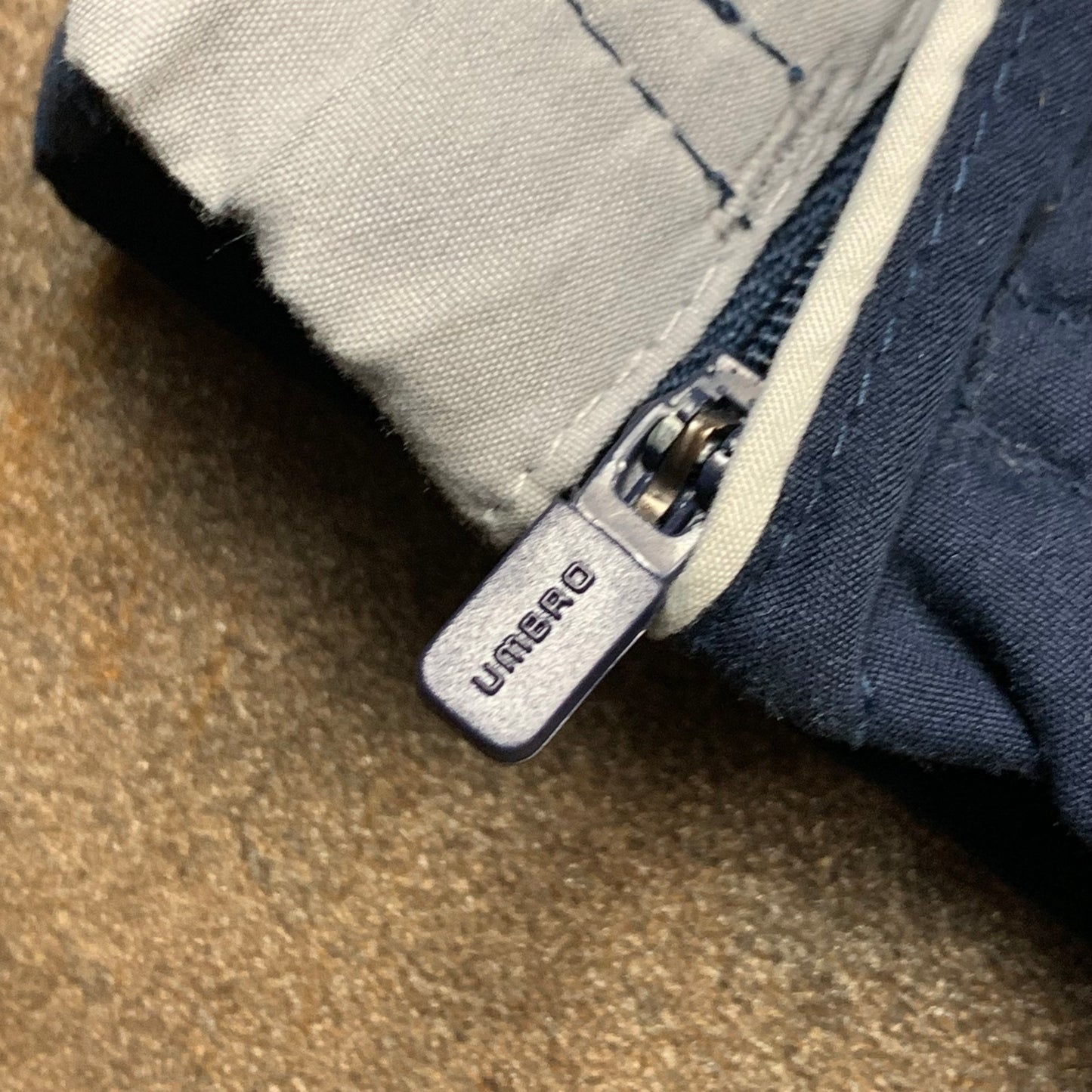 Umbro 00s baggy navy joggers