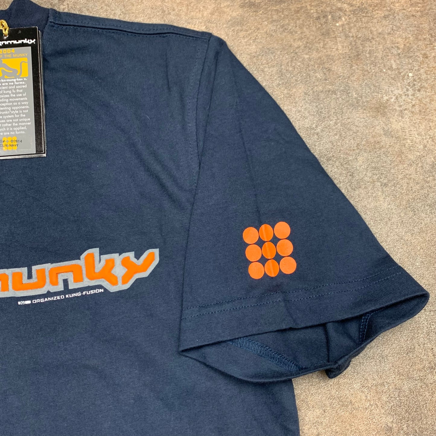 Drunknmunky 00s graphic navy tee (S)