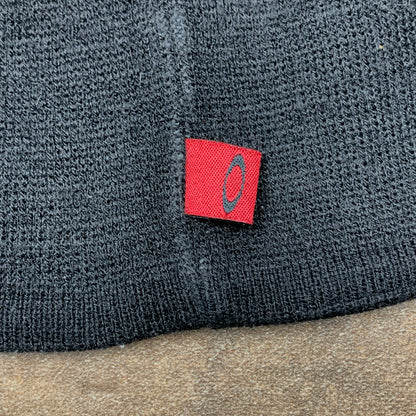 Oakley Software 00s skull beanie