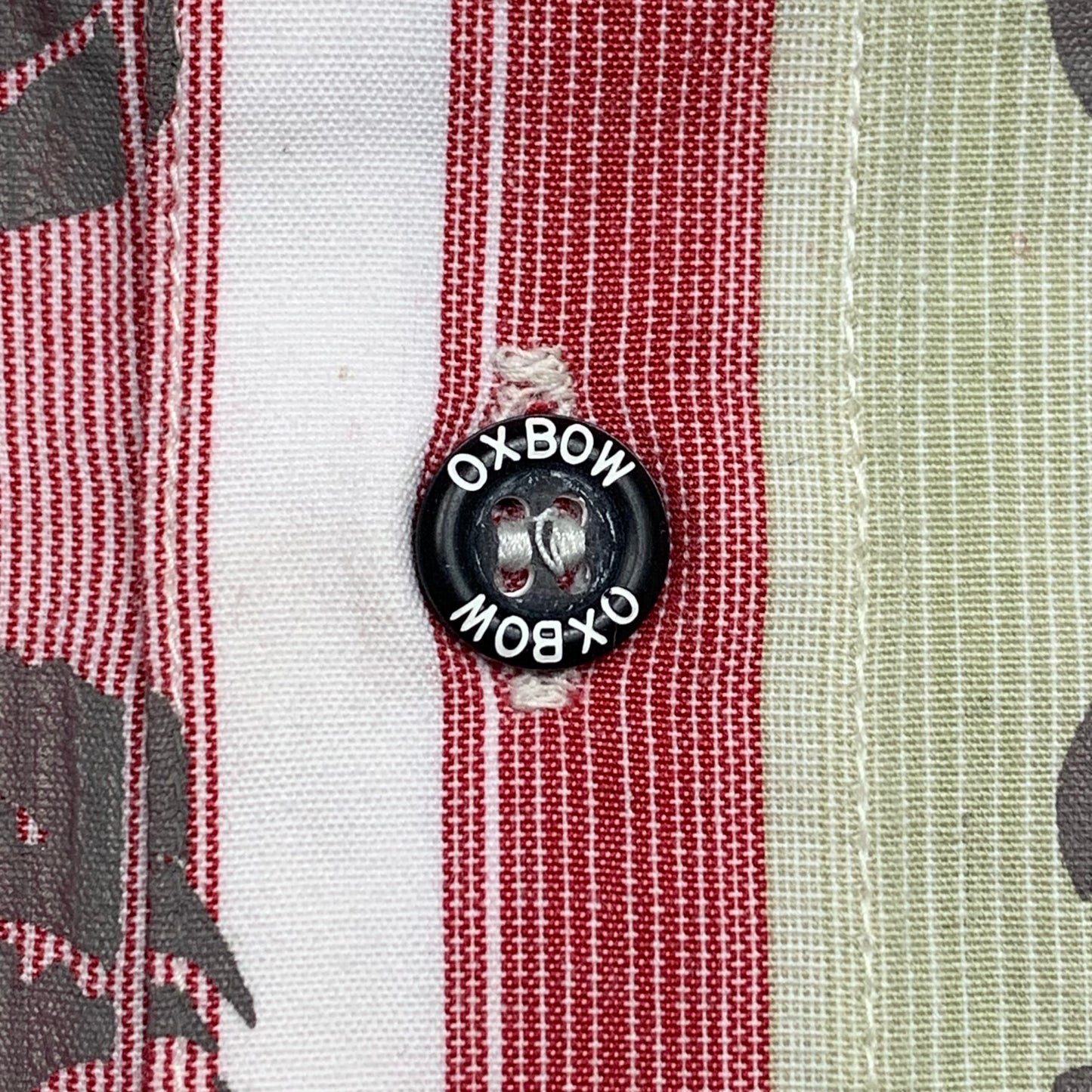 Oxbow 00s deadstock graphic button shirt