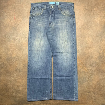 Levi's Silvertab 00s flared faded jeans (36")