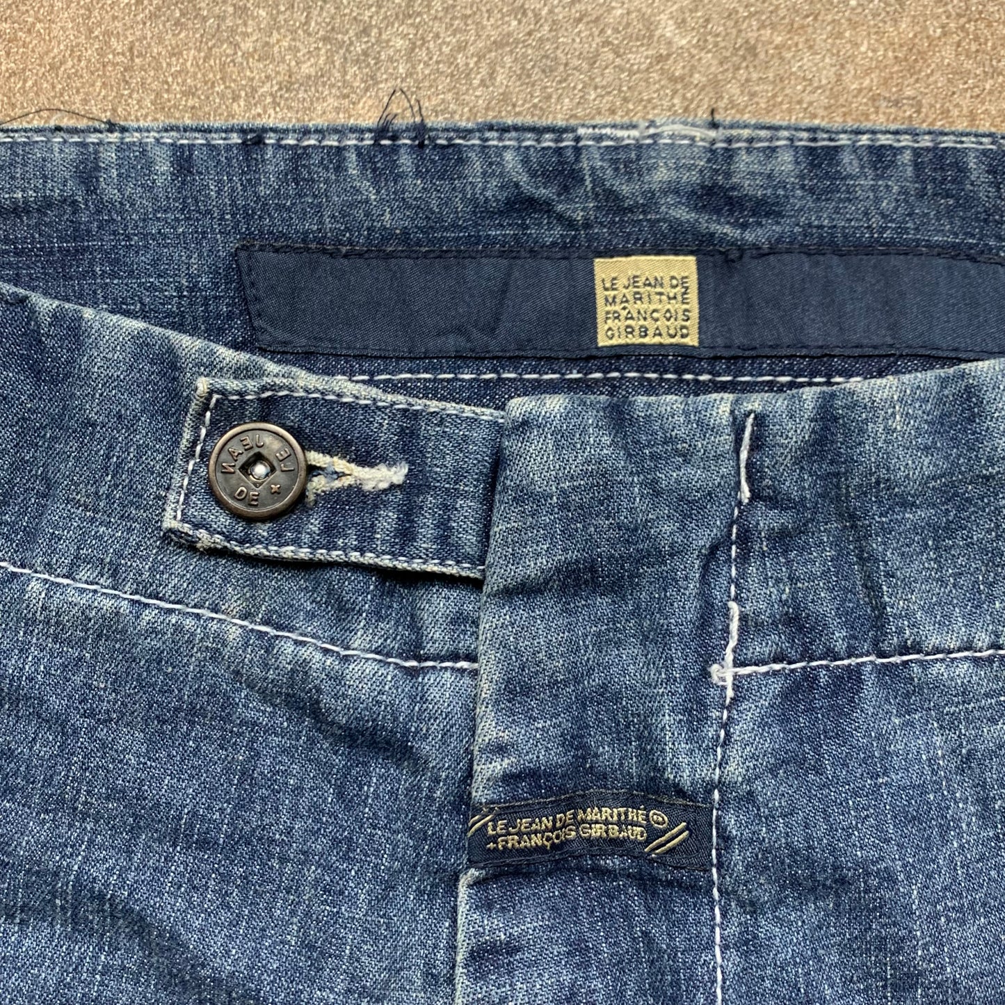 Marithé + Francois Girbaud 00s navy baggy cargo jorts (38")