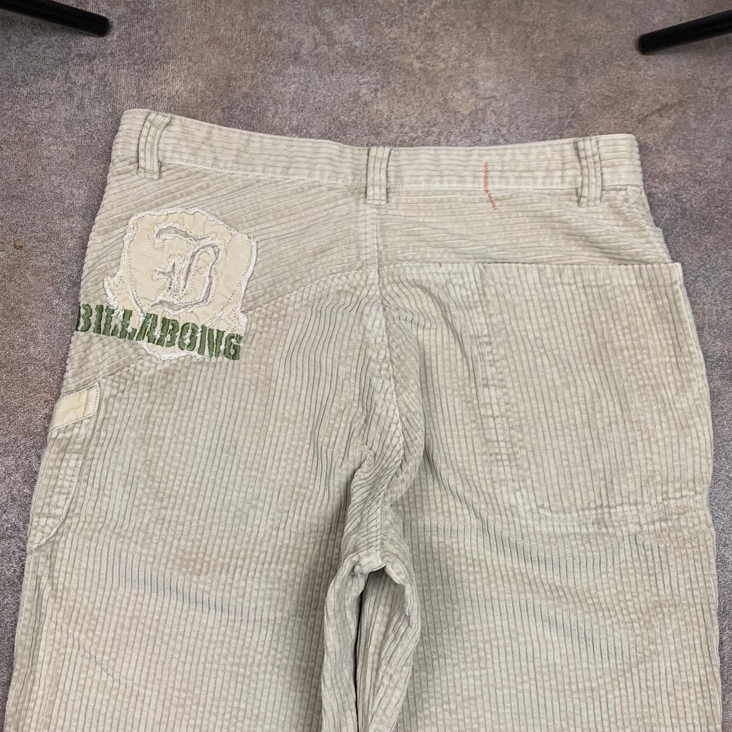 Billabong 00s corduroy graphic jeans (30")