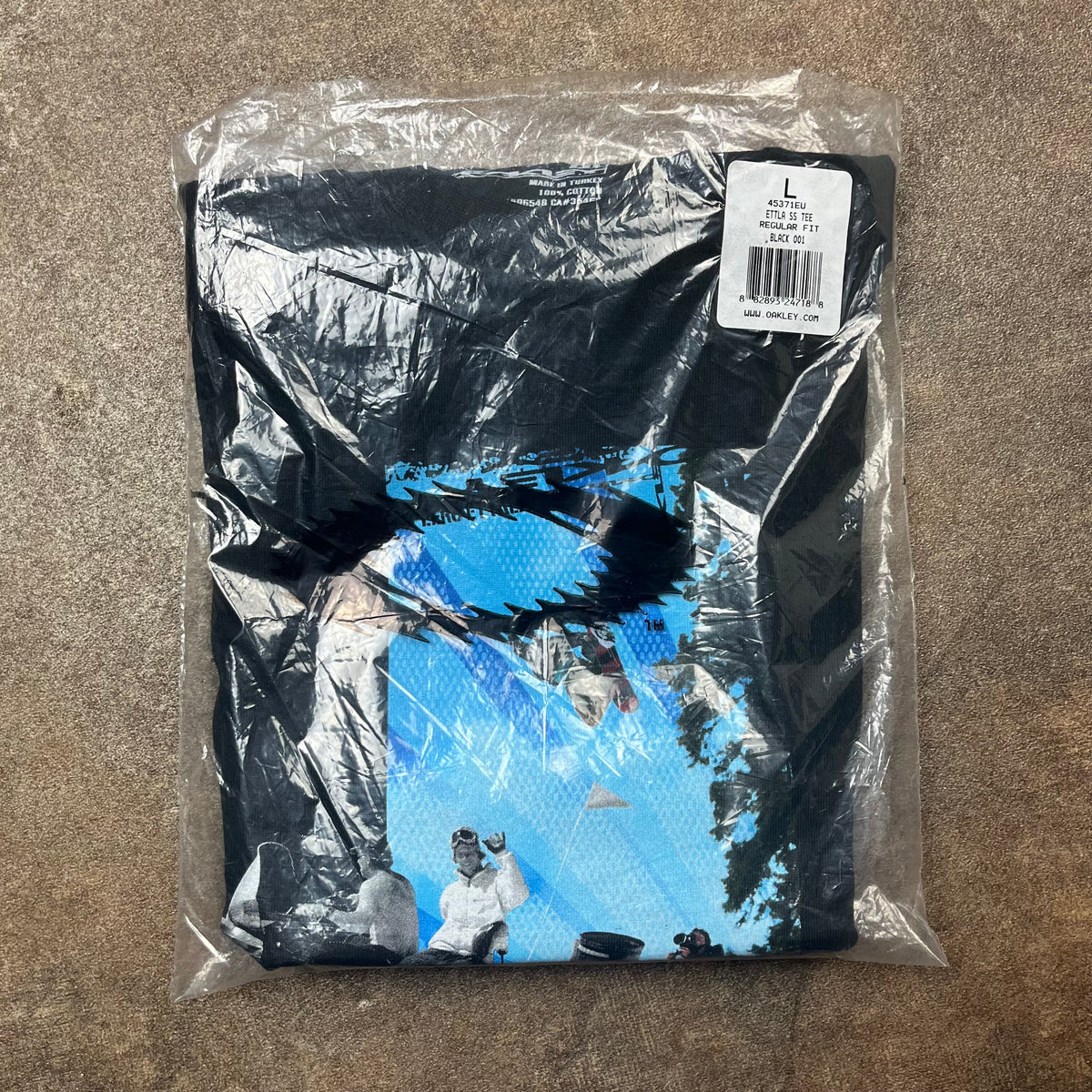 Oakley 00s deadstock graphic tee (L)