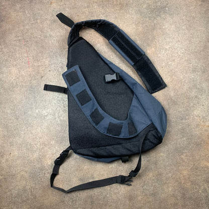 Quiksilver 00s graphic blue sling bag