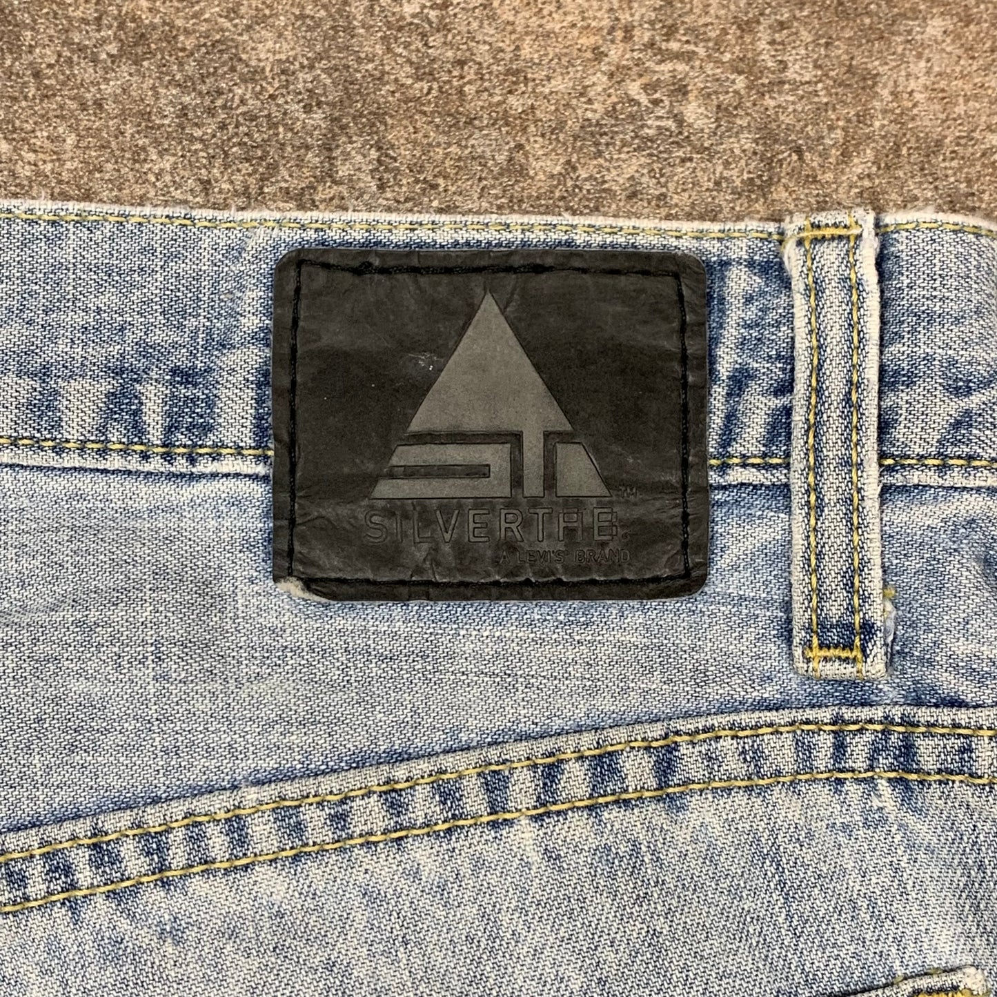 Levi's Silvertab 00s baggy pale blue jeans (33")