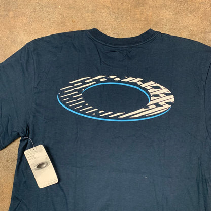 Oakley 00s deadstock graphic tee (M)