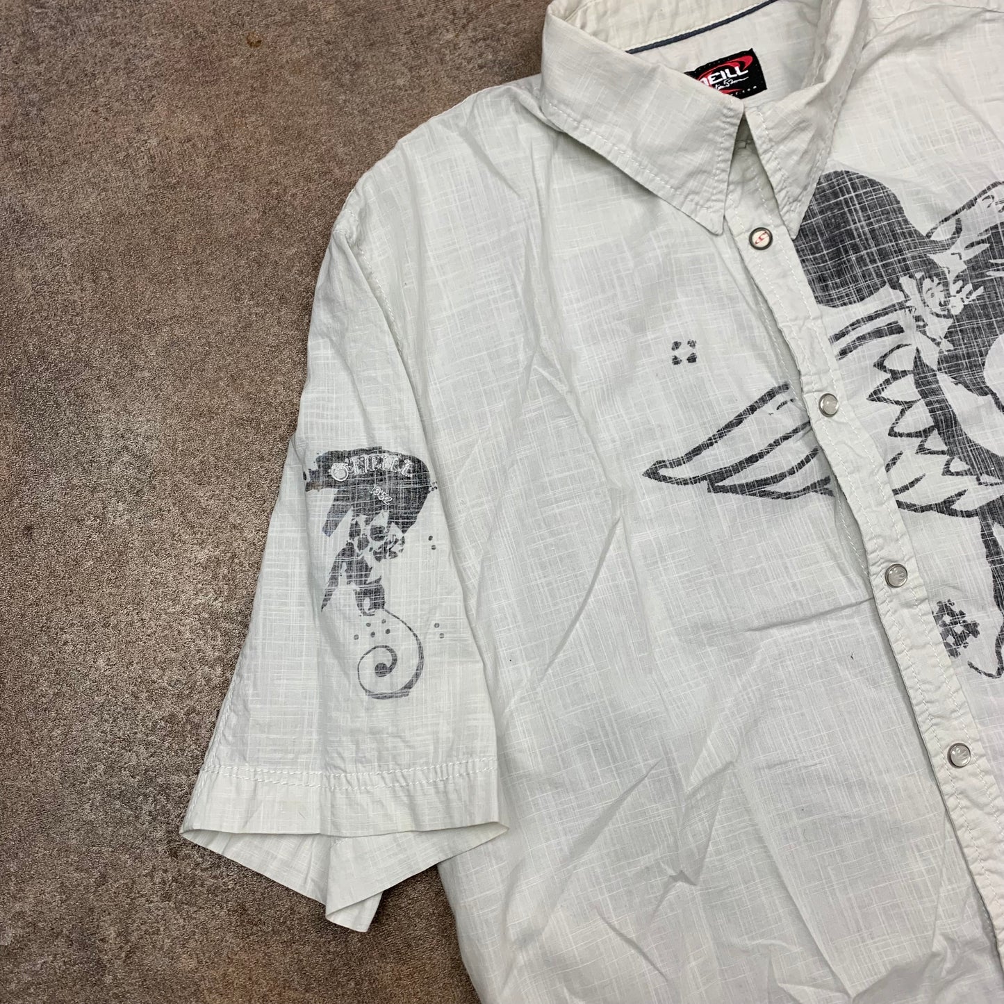 O'Neill 00s grunge graphic shirt (L)