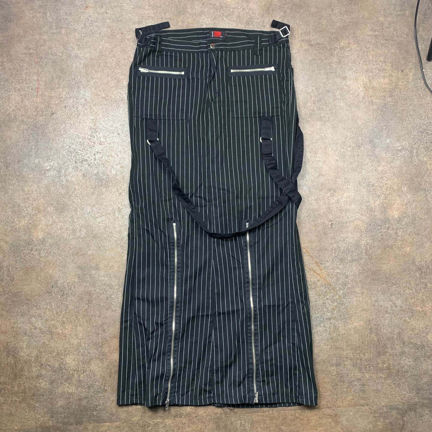 Tripp NYC 90s black pinstripe maxi skirt (M)