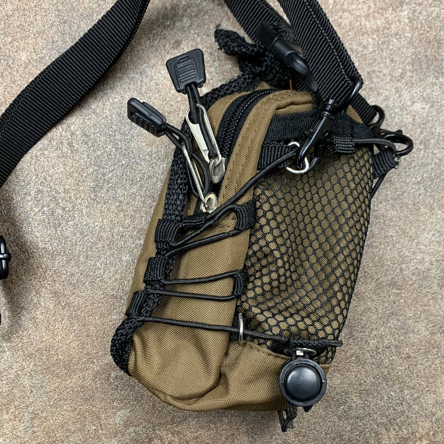 Vintage khaki shoulder bag