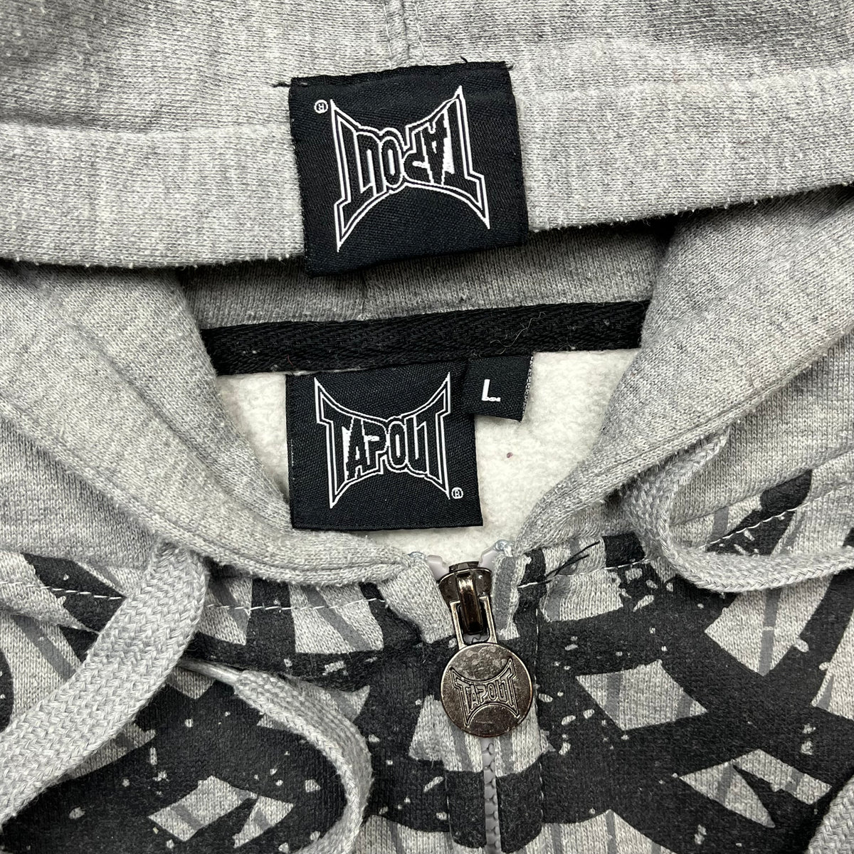 Tapout 00s graphic zip hoodie (L)