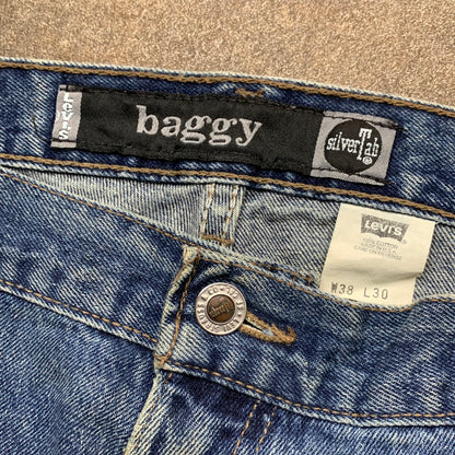 Levi's Silvertab 00s baggy faded jeans (38")
