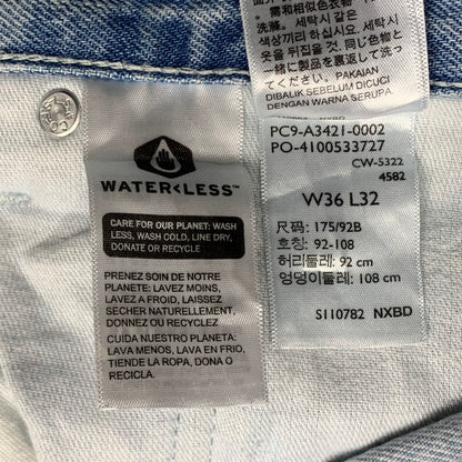 Levi's Silvertab 00s pale blue baggy jorts