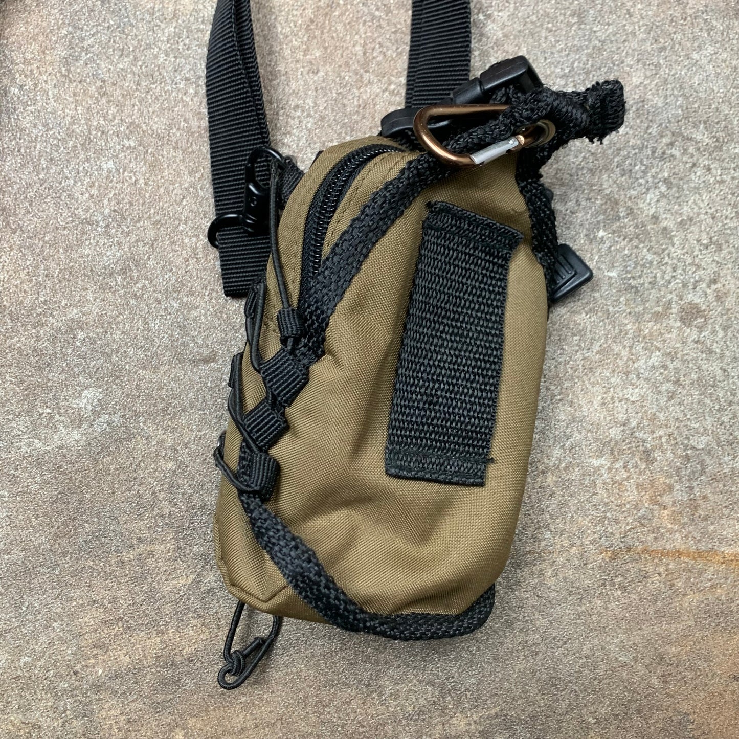 Vintage khaki shoulder bag