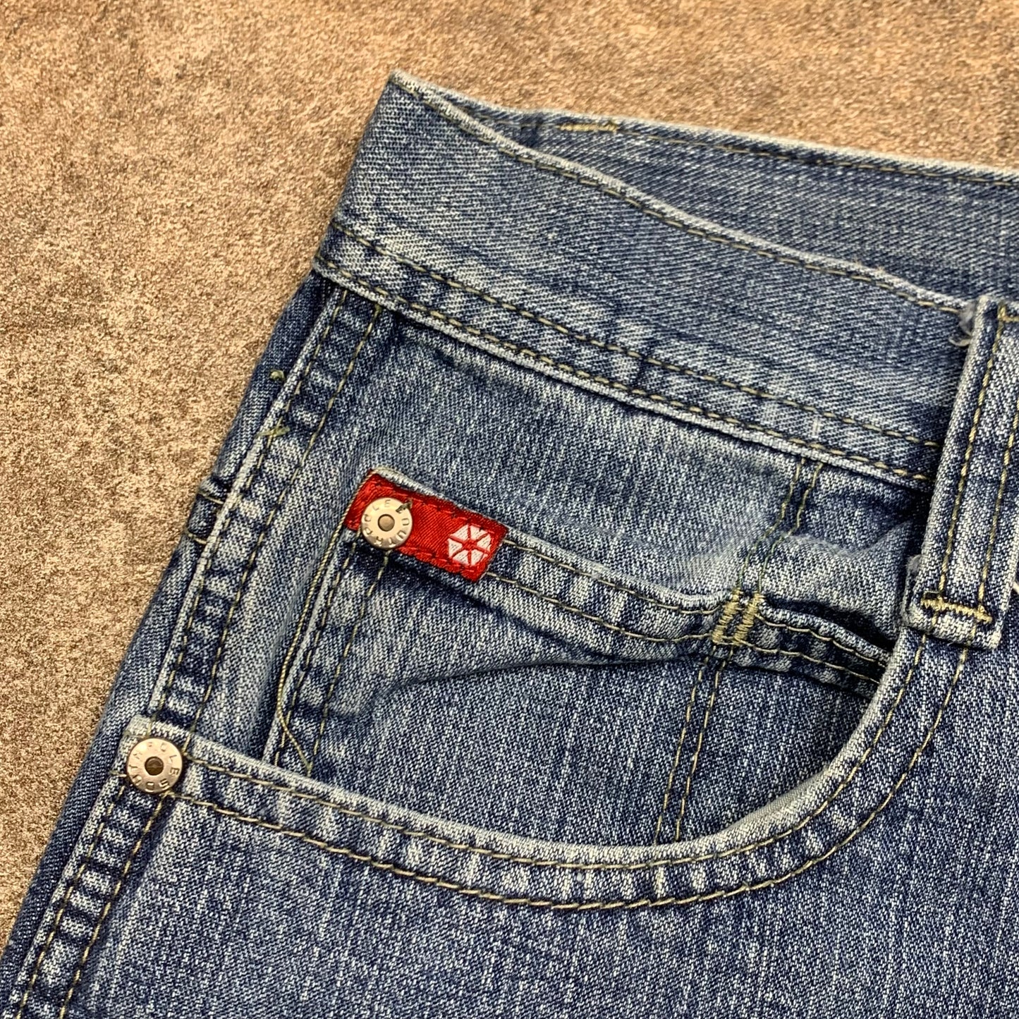 Southpole 00s red tab baggy jorts (36")