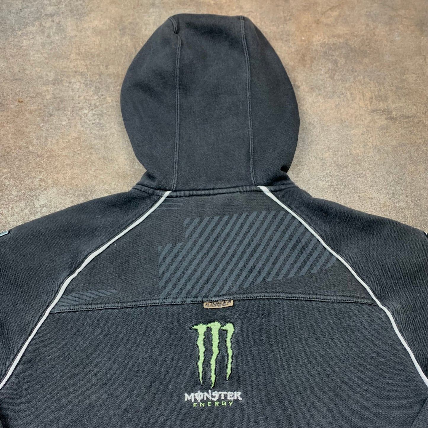 One Industries x Monster Energy 00s graphic hoodie (L)
