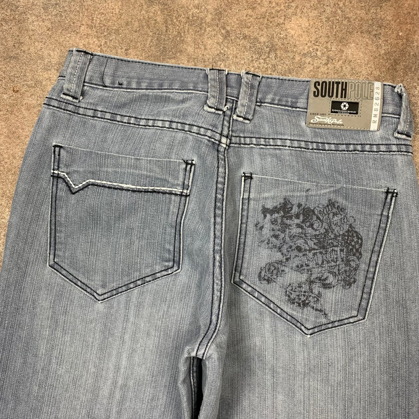 Southpole 00s baggy graphic jeans (30")