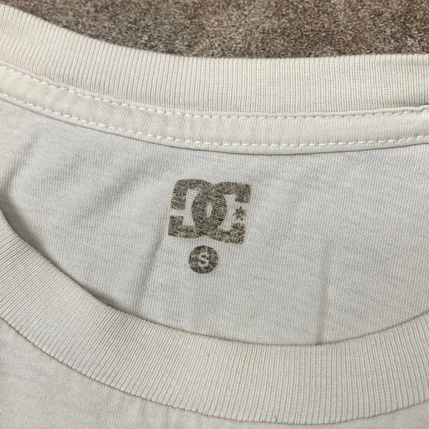 DC Shoes 00s camo graphic tee (S)