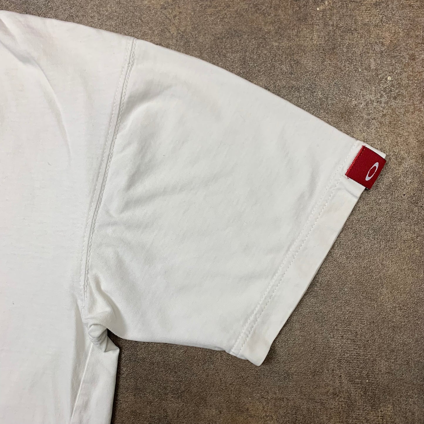 Oakley Software 00s boxy graphic tee (M)