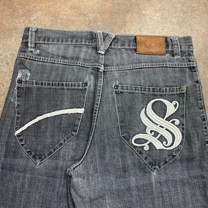Southpole 00s grey baggy graphic jorts