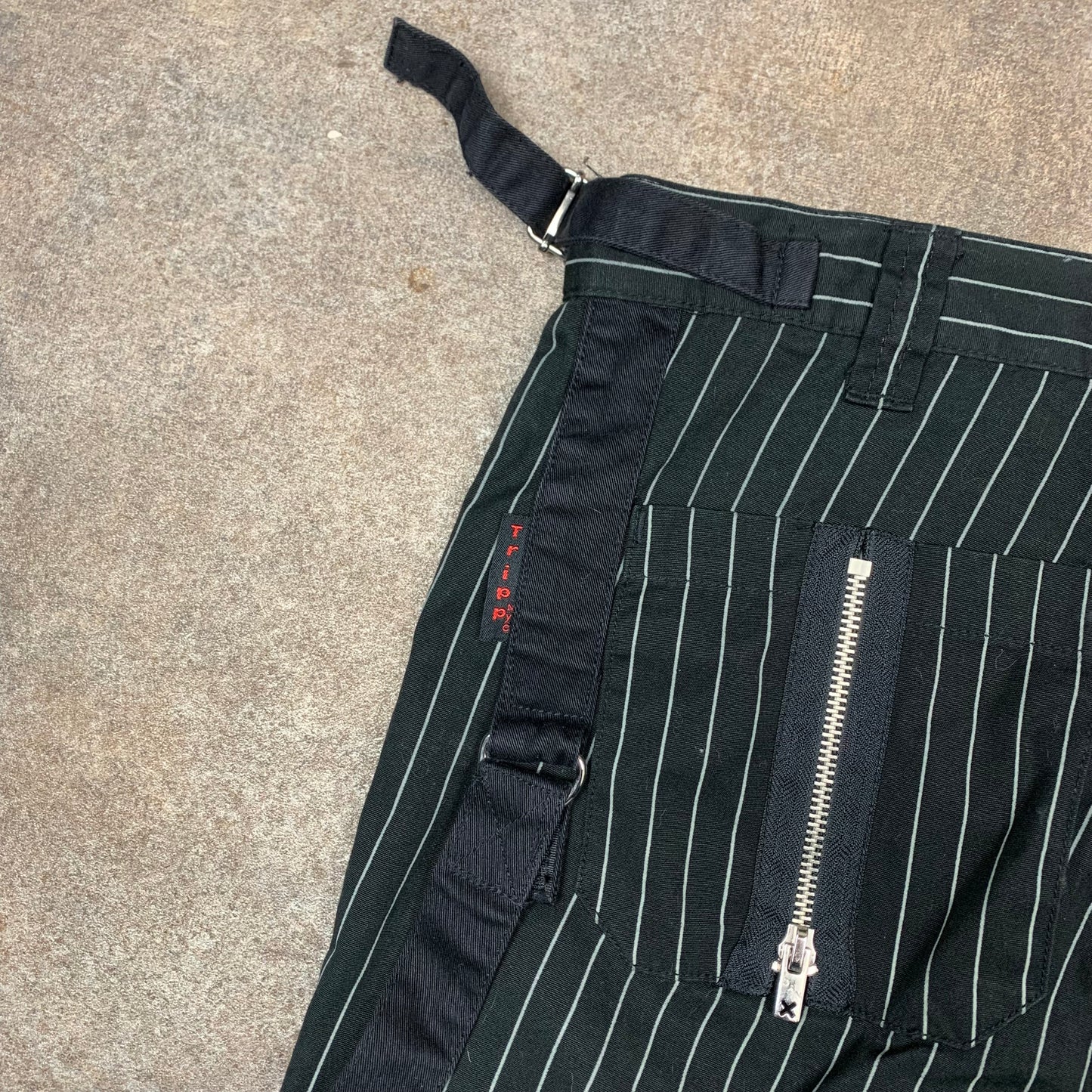 Tripp NYC 90s black pinstripe maxi skirt (M)