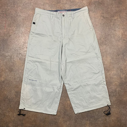 Quiksilver 90s 3/4 length shorts (M)