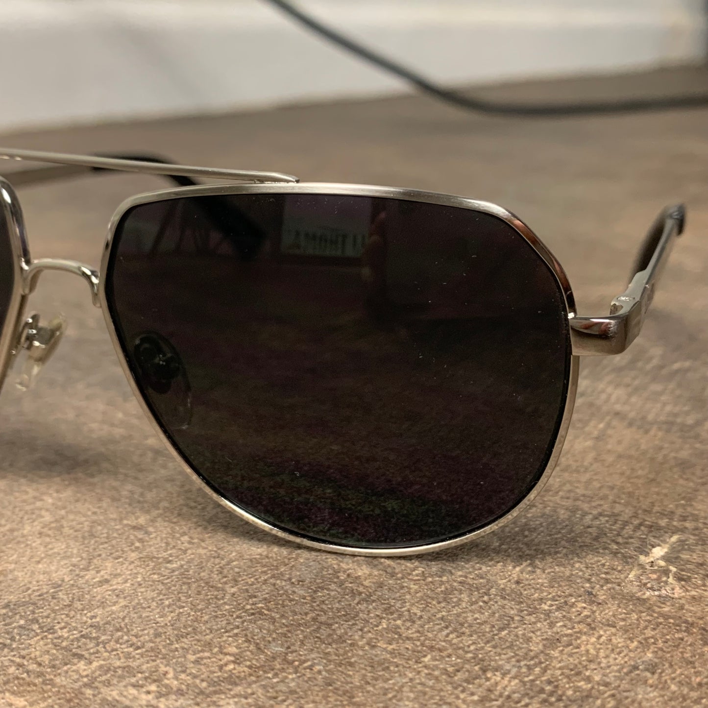 Levi’s aviator sunglasses