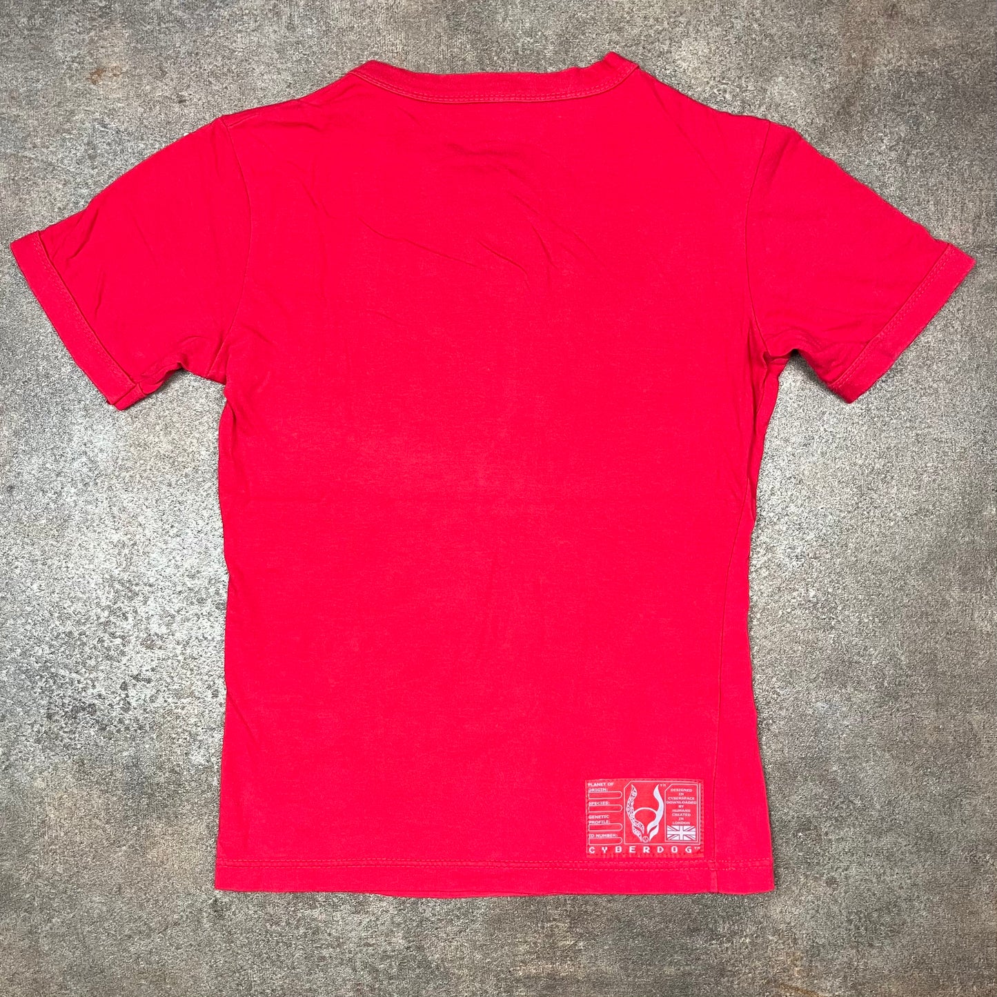 Cyberdog 00s red graphic tee (S)