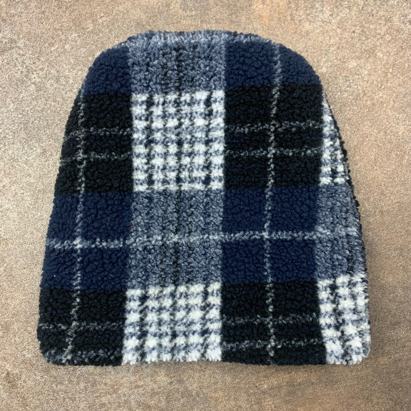 O’Neill 00s reversible plaid navy beanie