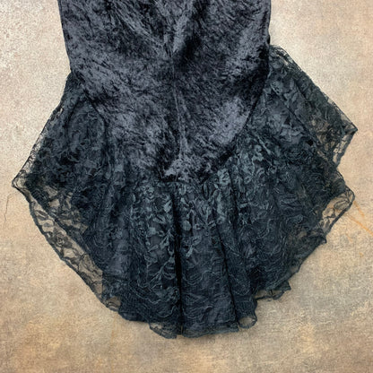 Tripp NYC 90s black velvet maxi skirt (S)